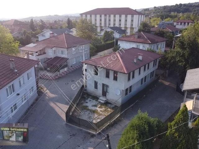 Dereboğazı Mahallesi, Hendek içerisinde satılık Villa