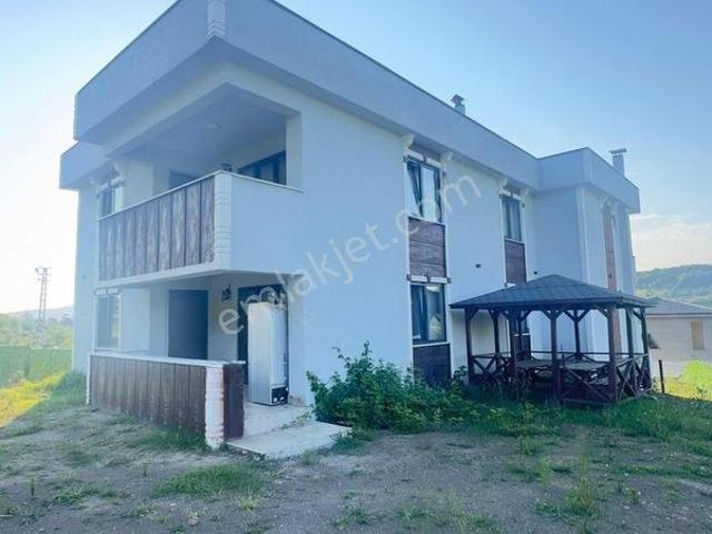 Çukurhan Mahallesi, Hendek içerisinde satılık Villa