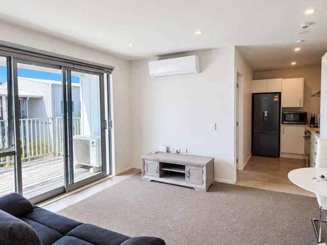Apartment for rent in Henderson Green, Henderson-Massey
