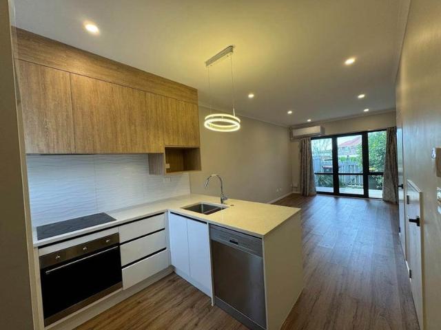 House for rent in Henderson, Henderson-Massey