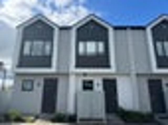 Townhouse for rent in Henderson, Henderson-Massey
