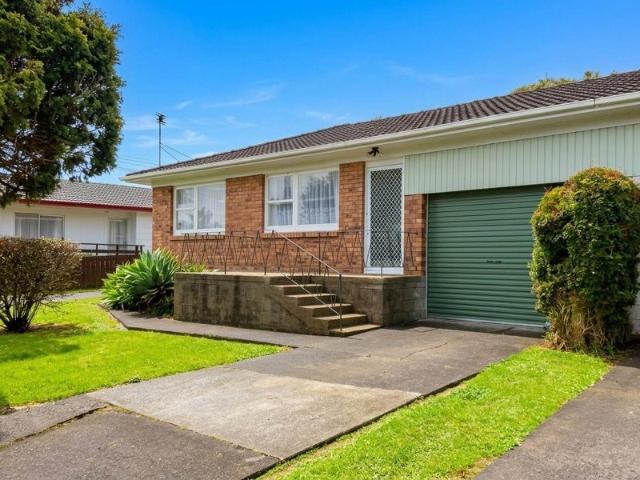 Apartment for rent in Rānui, Henderson-Massey