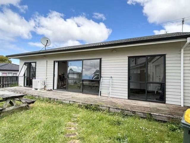 House for rent in McLaren Park, Henderson-Massey