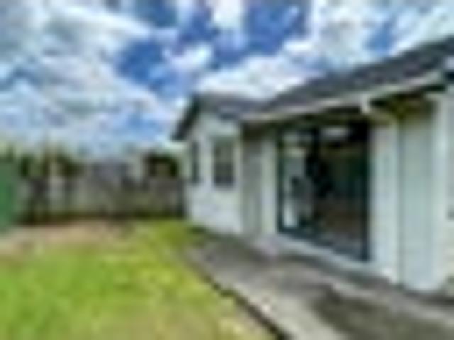 House for rent in Oratia