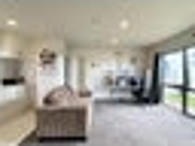 House for rent in McLaren Park, Henderson-Massey