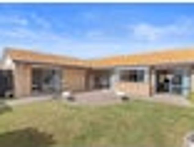 House for rent in Western Heights, Henderson-Massey