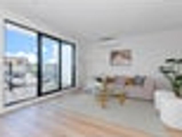 Townhouse for rent in Glendene, Henderson-Massey