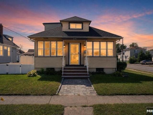 House for sale in Fair Lawn, Bergen County