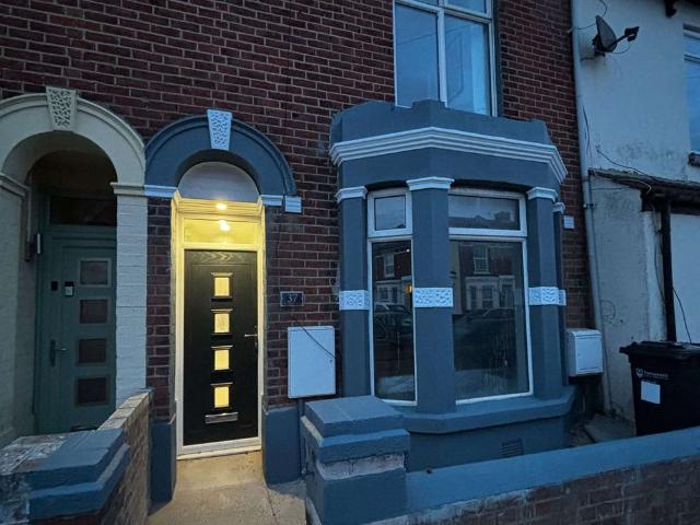 Room for rent in Eastney, Portsmouth