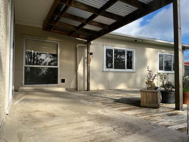 House for rent in Oratia