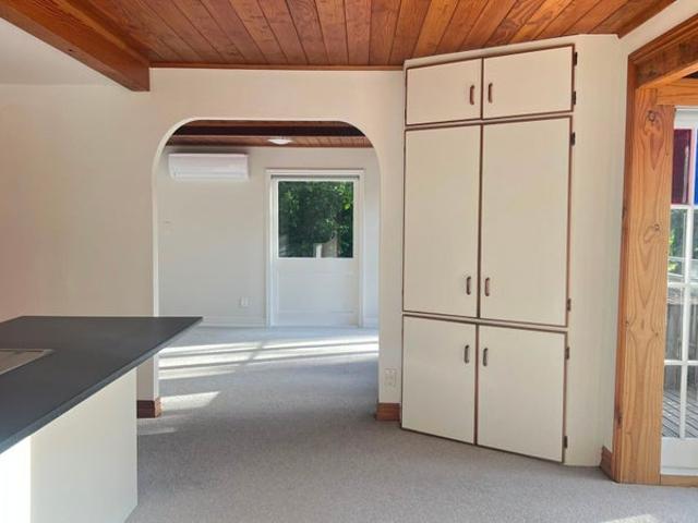 House for rent in Oratia