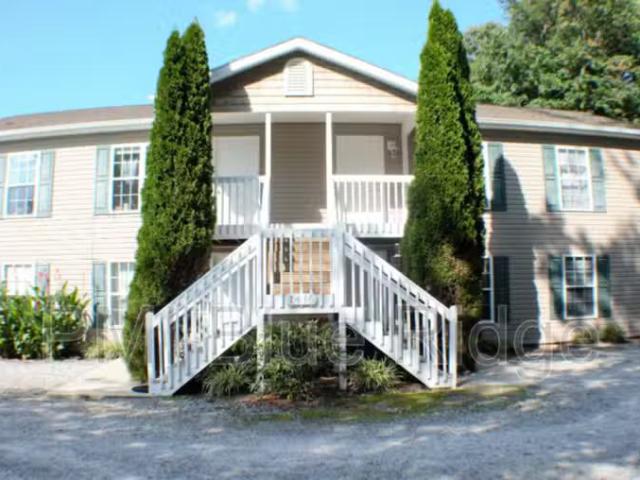 Condo for rent in Hendersonville