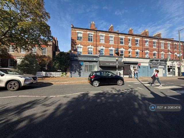 Apartment for rent in London Borough of Barnet, Greater London
