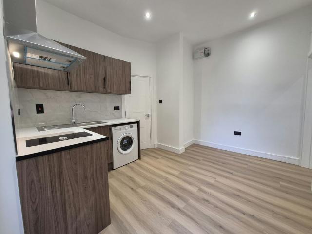 Apartment for rent in The Hyde, Greater London