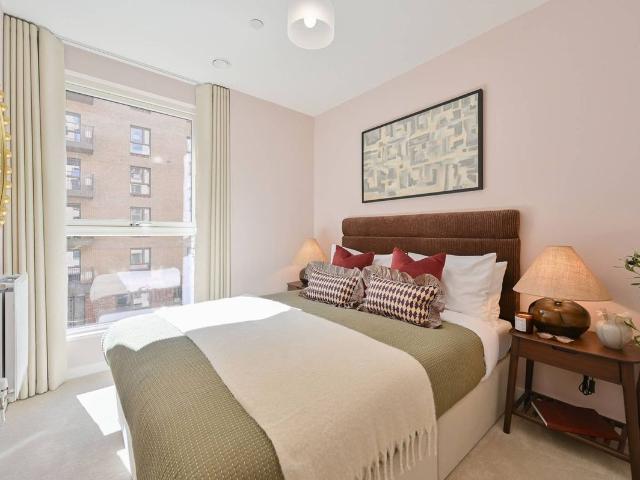 Apartment for rent in West Hendon, Greater London