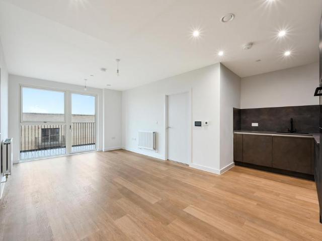 House for rent in West Hendon, The Hyde