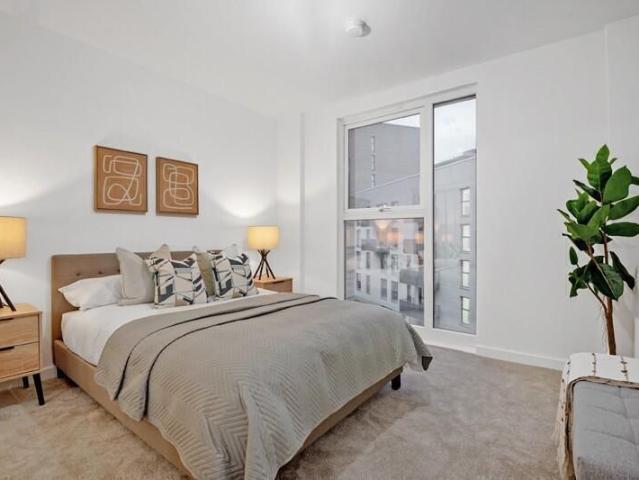 Apartment for rent in West Hendon, The Hyde