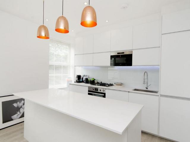 House for rent in Golders Green, Greater London