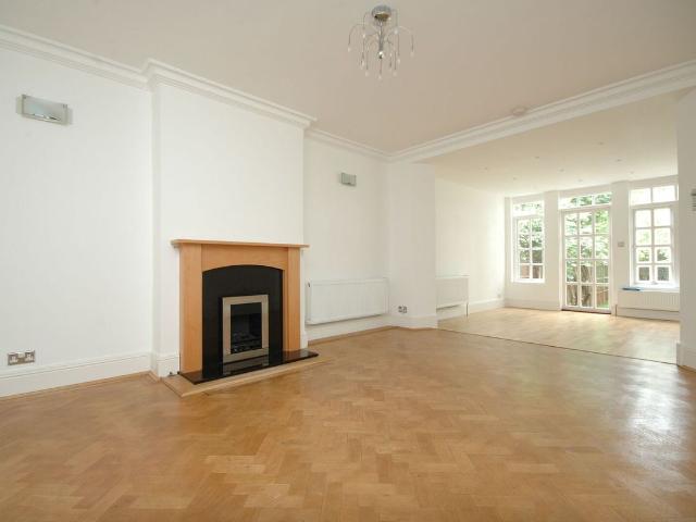 Apartment for rent in Brent Cross, Greater London
