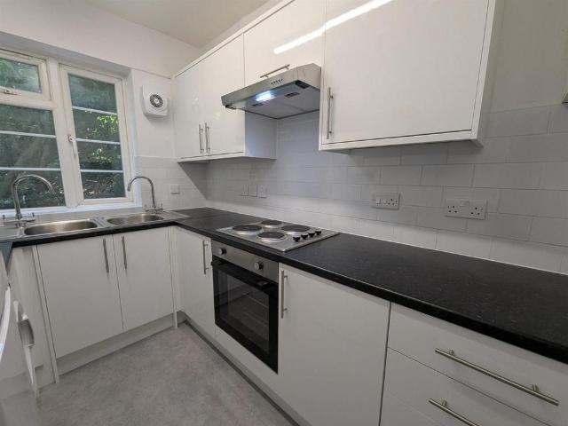 House for rent in Brent Cross, Greater London