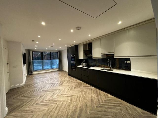 House for rent in Golders Green, Greater London