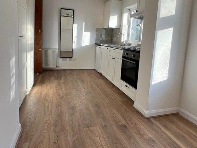 Studio for rent in Golders Green, Greater London