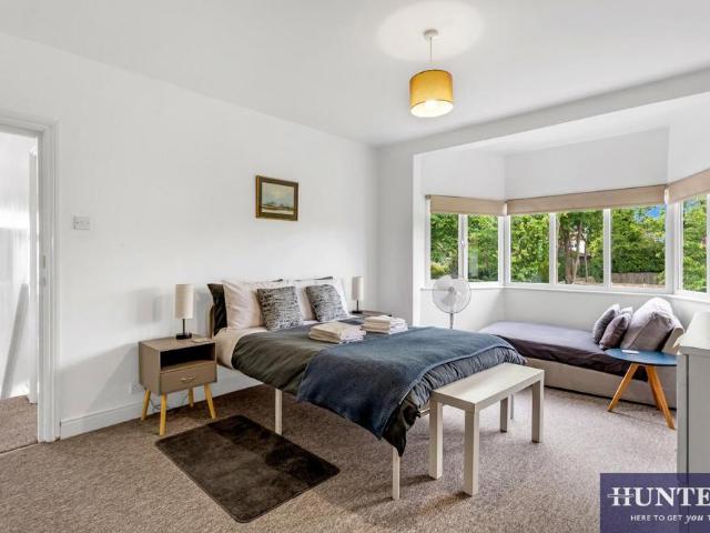 House for rent in Hendon Central, Greater London