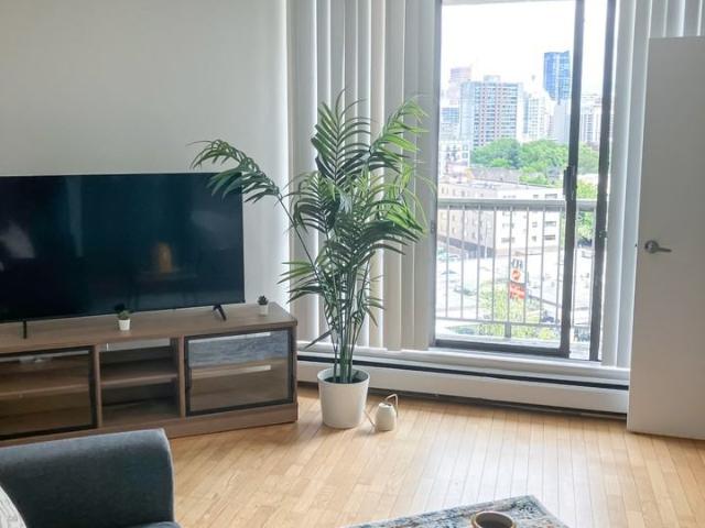 Apartment for rent in Davie Village, Vancouver