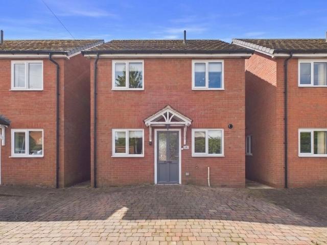 Room for rent in Beamhurst, Staffordshire