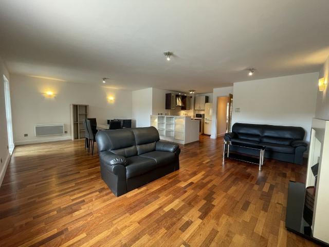 Apartment for rent in City Centre, Falcon Lodge