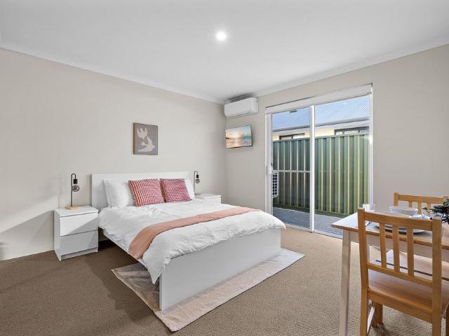 Room for rent in Cockburn, Western Australia