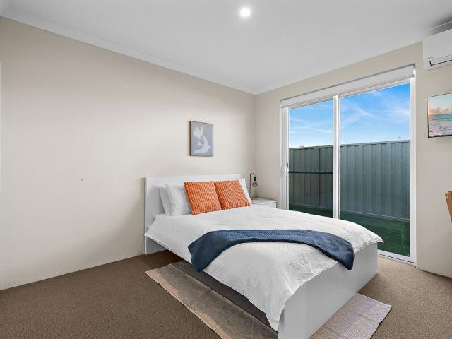 Room for rent in Cockburn, Western Australia