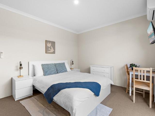 Room for rent in Cockburn, Western Australia