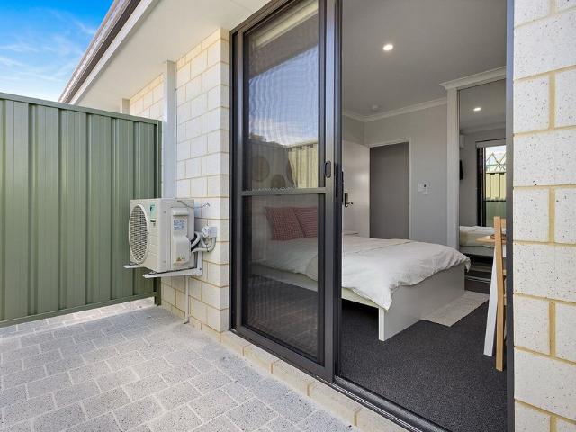Room for rent in Cockburn, Western Australia