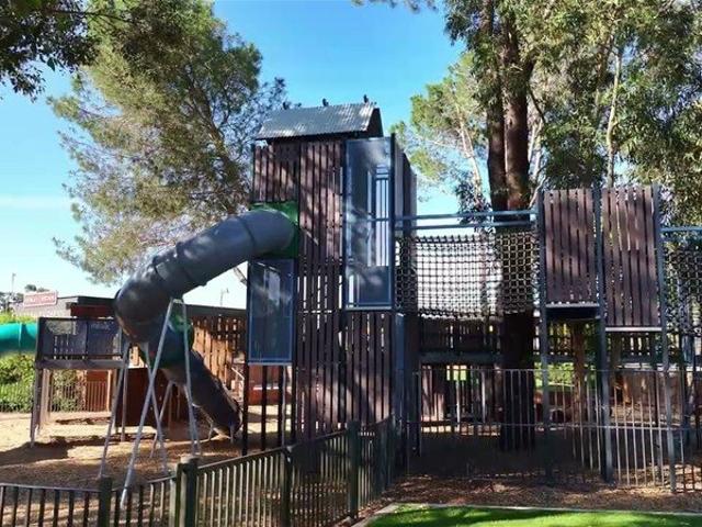 Cottage for sale in Henley Brook, Western Australia