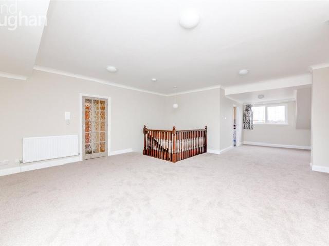 Apartment for rent in Brighton Marina Village, Brighton