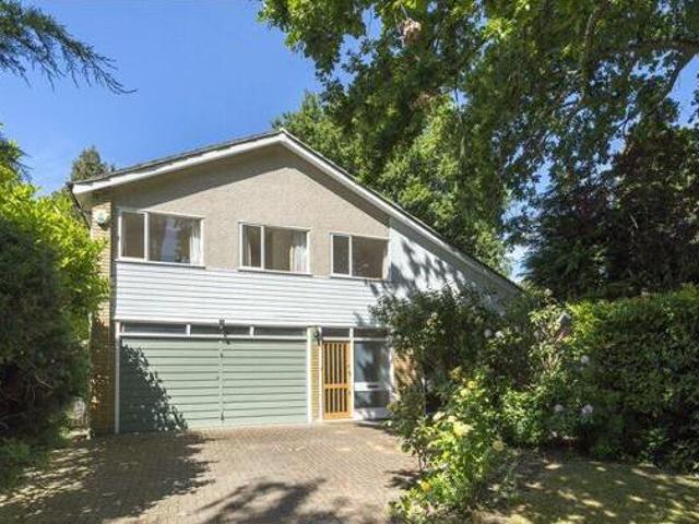 House for sale in Kingston Upon Thames, Greater London
