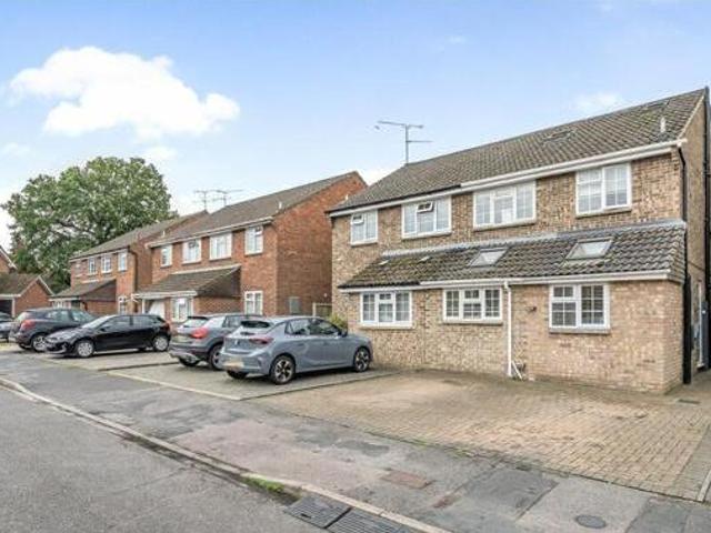 House for sale in Surrey, England