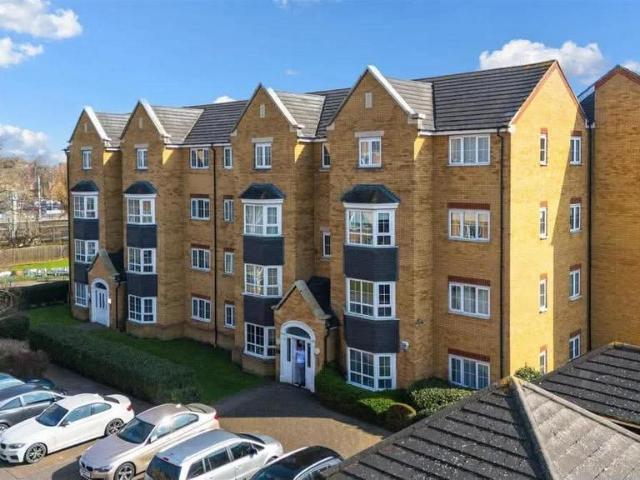 Apartment for rent in Queens Park, Bedford