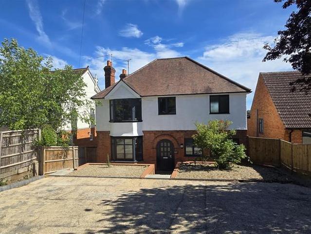 House for rent in Caversham Park, Reading