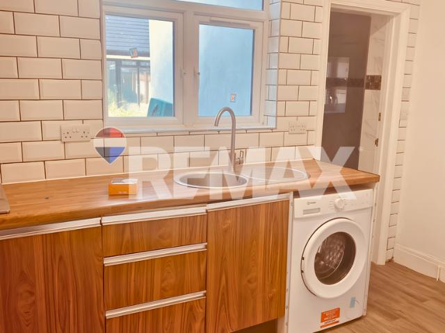 Apartment for rent in Loxford, Seven Kings
