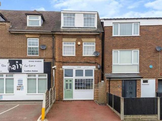 House for sale in Henlow, Bedfordshire