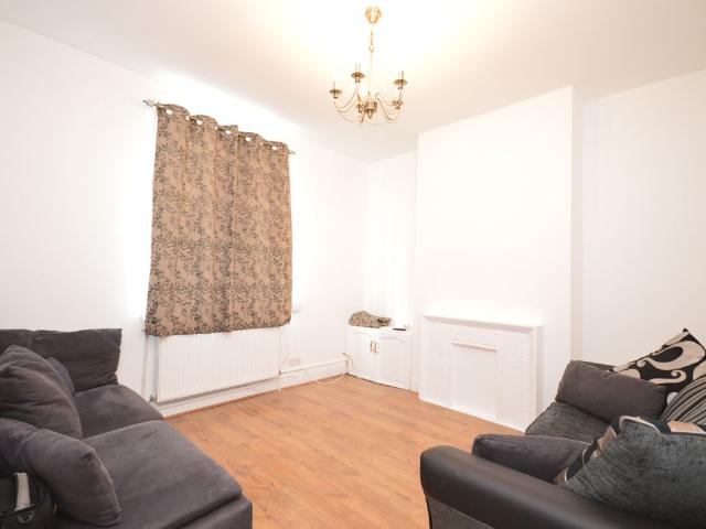 House for rent in Maryland, Greater London