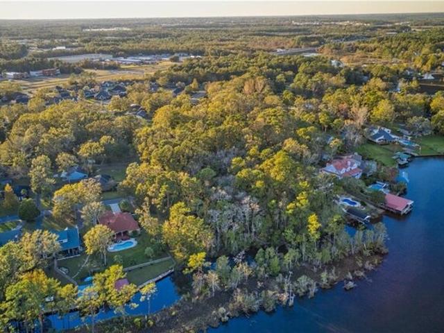 Land for sale in Mobile