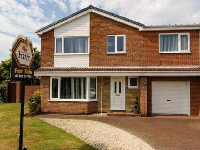 House for sale in Lakeside, South Yorkshire