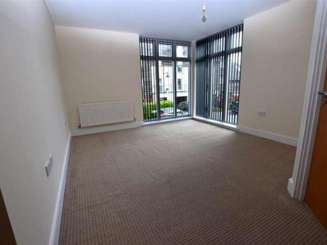 Apartment for rent in St. Marys Island, Gillingham
