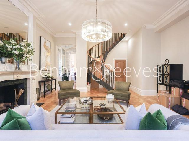 Apartment for rent in Covent Garden, Greater London