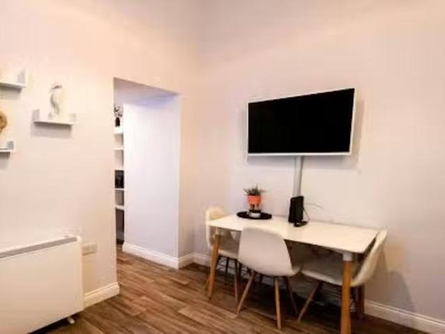Apartment for rent in Mount Pleasant, Nangreaves