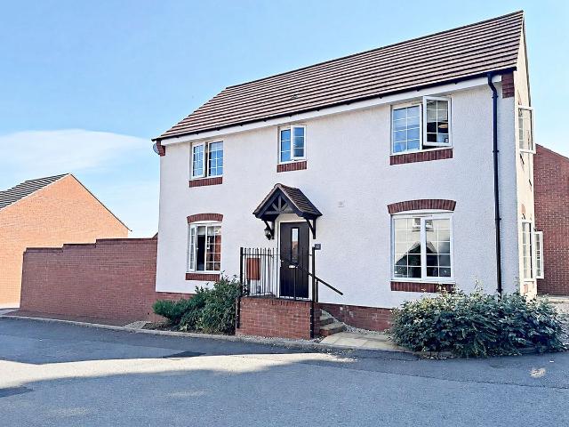 House for rent in Keresley Green, Keresley