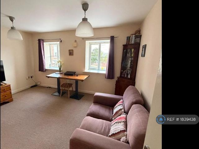 Apartment for rent in Far Cotton and Delapre, Far Cotton